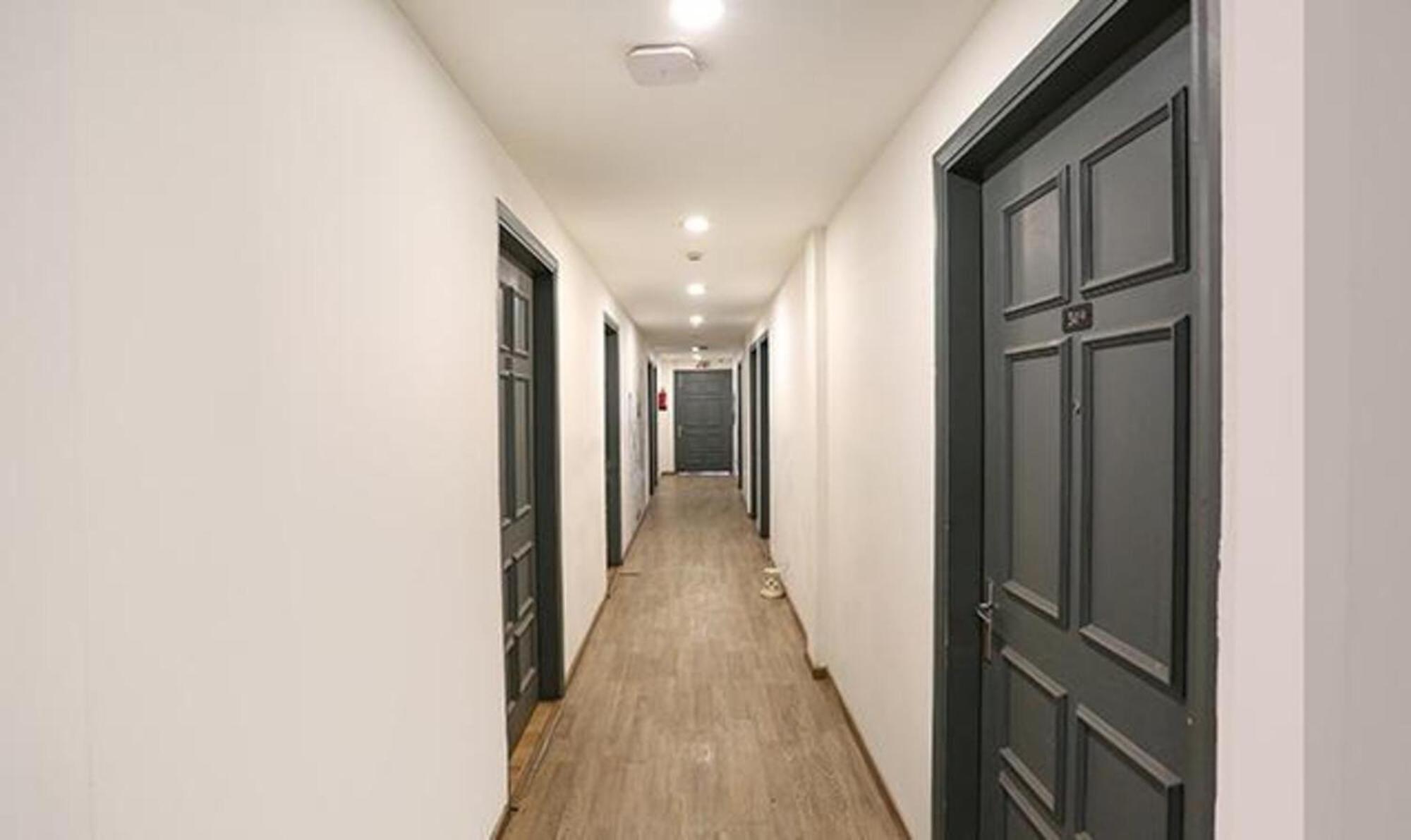 Fabhotel Urban Residency Model Town Neu-Delhi Exterior foto
